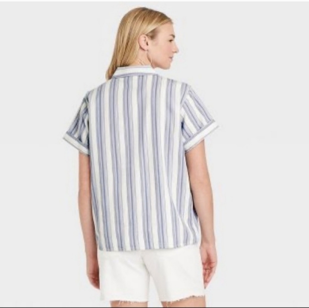 Universal Thread striped blue white button down t… - image 3